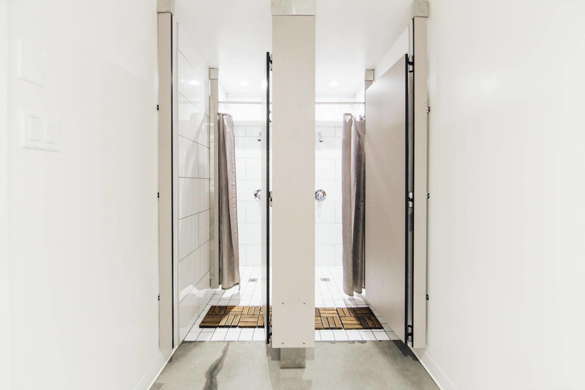 Alt Hostel Montréal Buitenkant foto